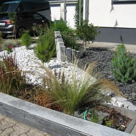 Diamanthaus Deluxe 7 *