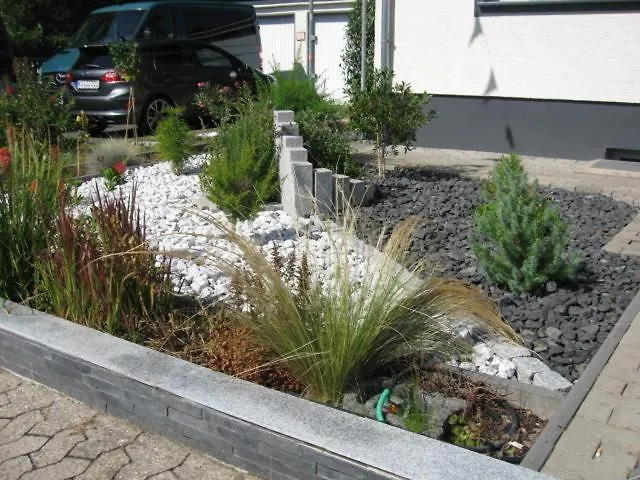 Diamanthaus Deluxe 7 *